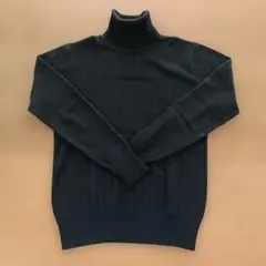 ブラックタートルネックニット M〜S相当