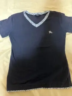 Burberry ネイビー Vネック tシャツ