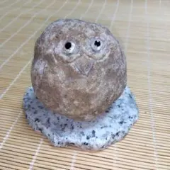 フクロウ　置物　石