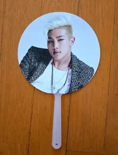 BTS 公式　ナムジュン　RM うちわ他セット　送料込み 2026年最新】bts うちわ ナムジュンの人気アイテム - メルカリ