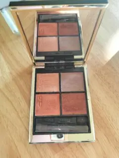 SUQQU シグニチャーカラーアイズ 陽光色　02