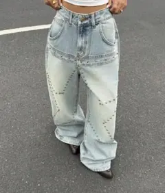 スタッズ付き 星柄 ワイドデニムパンツのサムネイル