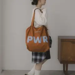 ビッグロゴナイロントートバッグ