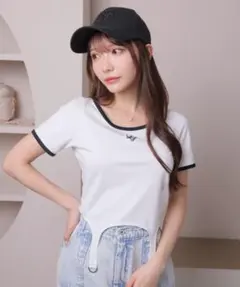 新品タグ付き リップサービス クロップドガーターカット Tシャツ ホワイトのサムネイル