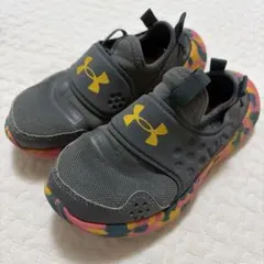 Under Armour キッズシューズ★19cmのサムネイル