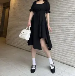 ティティアンドコー ワンピース ブラック レースアップ 美シルエット 韓国風のサムネイル