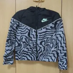 NIKE ジオメトリックパターン ウィンドブレーカー M　子供用