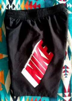 超美品　ナイキ　海水パンツ　水着　140センチ