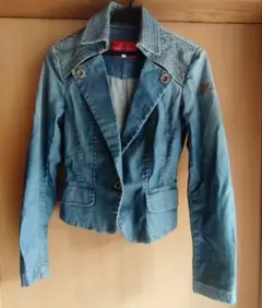 Item thumbnail for item 21c0bac3-0b73-48b7-820a-af9ccee4c81b