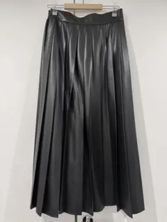 uncrave エコレザープリーツスカート