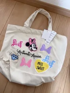 新品　刺繍いっぱい可愛いミニーマウス トートバッグ W40cm