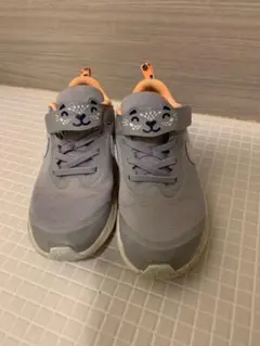 Item thumbnail for item 3c0131f8-e729-4ca9-a673-986c58bd12df