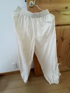 レディース　パンツ　シャカシャカ