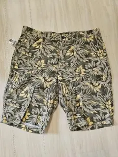 ユニクロ フラワープリント ショートパンツ XLサイズ