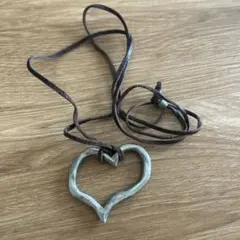 ハート型金属ペンダント ネックレス