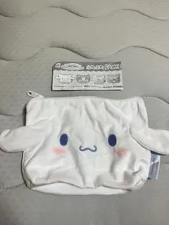 サンリオ ふわふわFACE 台形ポーチ シナモロール ガチャ