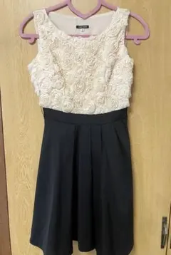 美品♡ レストローズ　ワンピース 結婚式　パーティドレス ローズ　Mサイズ