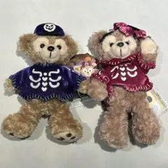 美品　2013年　ハロウィーン　ダッフィー　シェリーメイ　ぬいぐるみバッジ