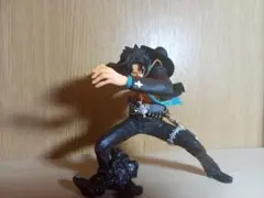 ワンピース フィギュア　エース