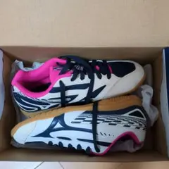 Mizuno 卓球シューズ 女性用 ホワイト/ネイビー/ピンク