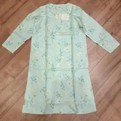 新品未使用　花柄　パジャマ　日本製
