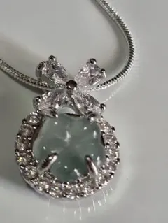 【極美品】天然翡翠 リボンモチーフ ネックレス ジルコン装飾 鑑定書付