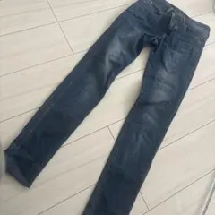 UNIQLOダークブルースキニーデニム