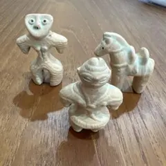 土偶と馬と埴輪 ミニチュア置物 3点セット 陶器 レプリカ 約5cm - メルカリ
