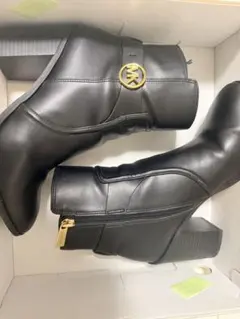 Michael Kors ブラックレザーブーツ