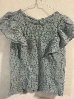 【値下げ】GU Mサイズ くすみグリーン レース シアートップス フリル袖 半袖のサムネイル