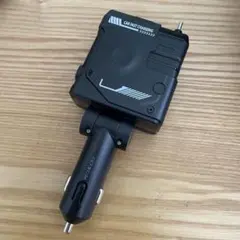타입 C 소켓용 접이식 케이블이 달린 USB C 차량용 충전기