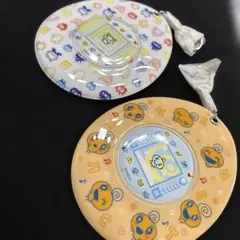 Tamagotchi 缶バッジ＆ホルダーセット 2個