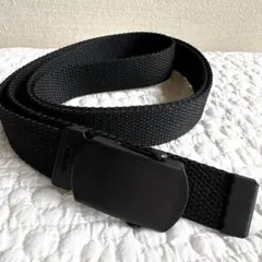 未使用品　ガチャベルト　ブラック　黒　GUのサムネイル