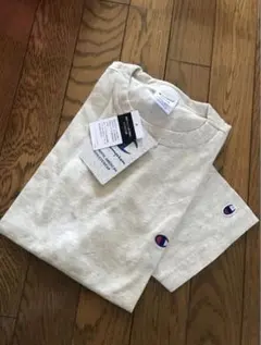 Champion グレー Tシャツ ロゴ入り