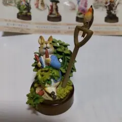 ピーターラビットフィギュア