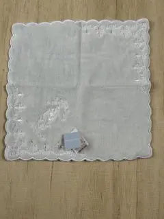 WEDGWOOD 刺繍入りタオルハンカチ ライトブルー　約28センチ