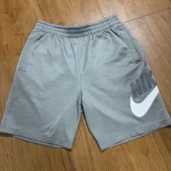 NIKE SB ショートパンツ　ハーフパンツ　S グレーのサムネイル