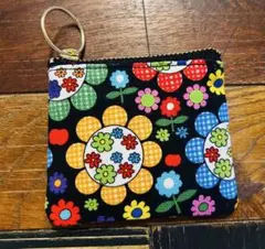 【レトロ柄】ハンドメイド　レトロフラワー　ミニファスナーポーチのサムネイル