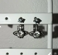 Vivienne Westwood オーブ ピアス