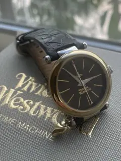 【電池新品】Vivienne Westwood腕時計 32㎜レディースのサムネイル
