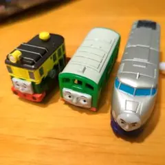 カプセルプラレールトーマス　ボコ ケンジ フィリップ　3台セット
