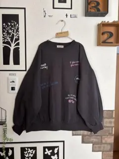 着用感あり★裏起毛手描き風刺繍スウェット＊チャコールグレー