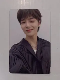 2025年最新】straykids アイエン noeasyの人気アイテム - メルカリ