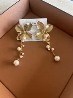 ハンドメイド　ピアス