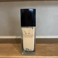 ディオールスキンフォーエヴァーフルイドクロウ　0W