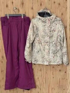 レディーススノーボードウェア　上下セット　ビラボン　Mサイズ