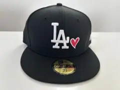 美品・正規品NEW ERA 59FIFTY LAキャップ ブラック 7 1/4