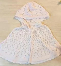 赤ちゃんの城 淡いピンク フード付きレース編みベビーポンチョ 60-90cm