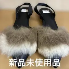 新品❗️ミオノティス ファーサンダル ブラック 36サイズのサムネイル