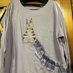アルベロベロの花柄刺繍 AラインTシャツ 半袖 アルベロベロの花柄刺繍 AラインTシャツ 半袖 - メルカリ